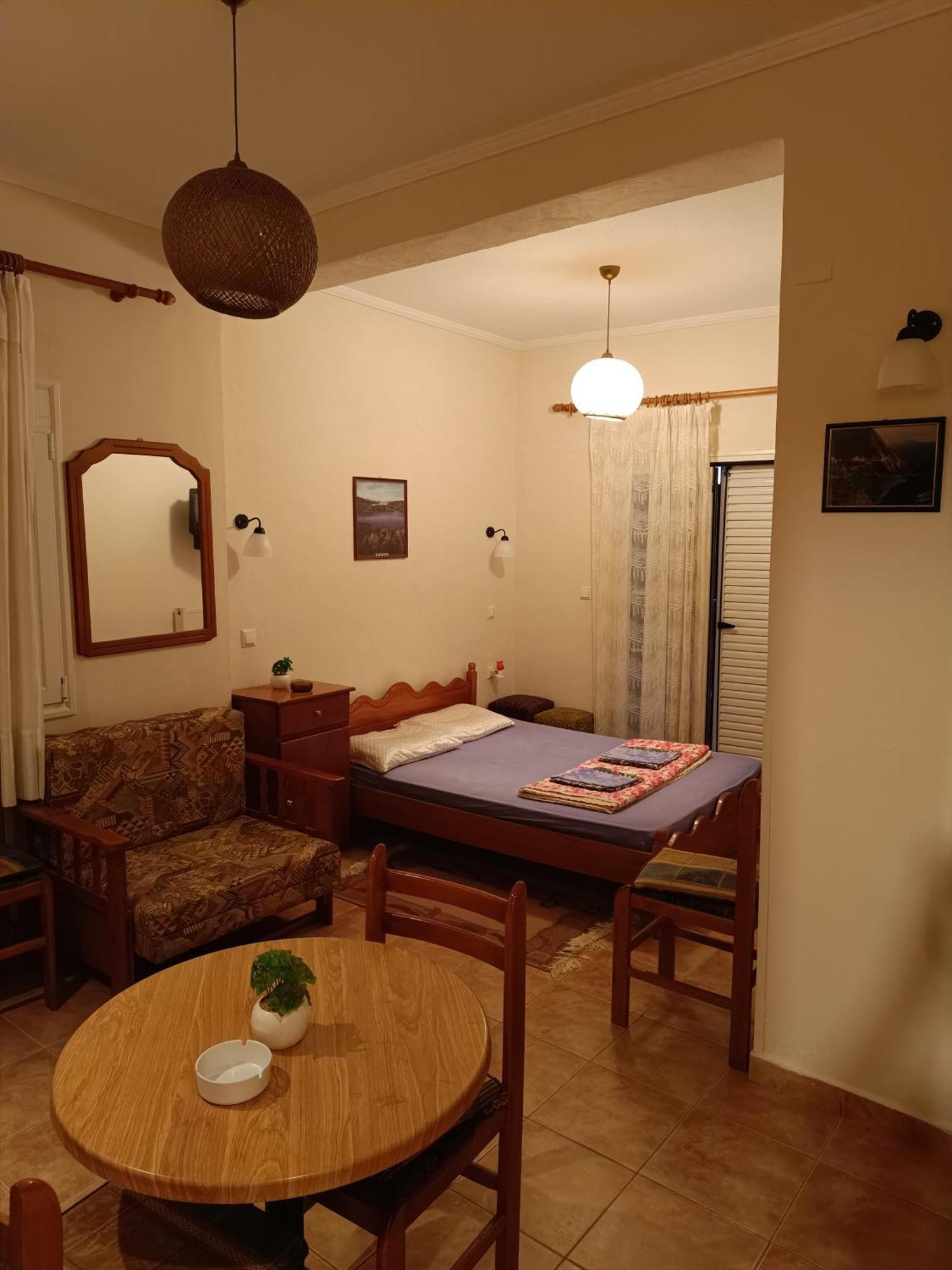 Πανδοχείο Λίμνης Πλαστήρα Hotel Kastania  Ngoại thất bức ảnh