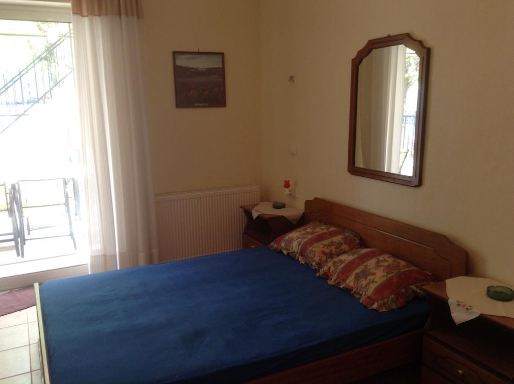 Πανδοχείο Λίμνης Πλαστήρα Hotel Kastania  Phòng bức ảnh